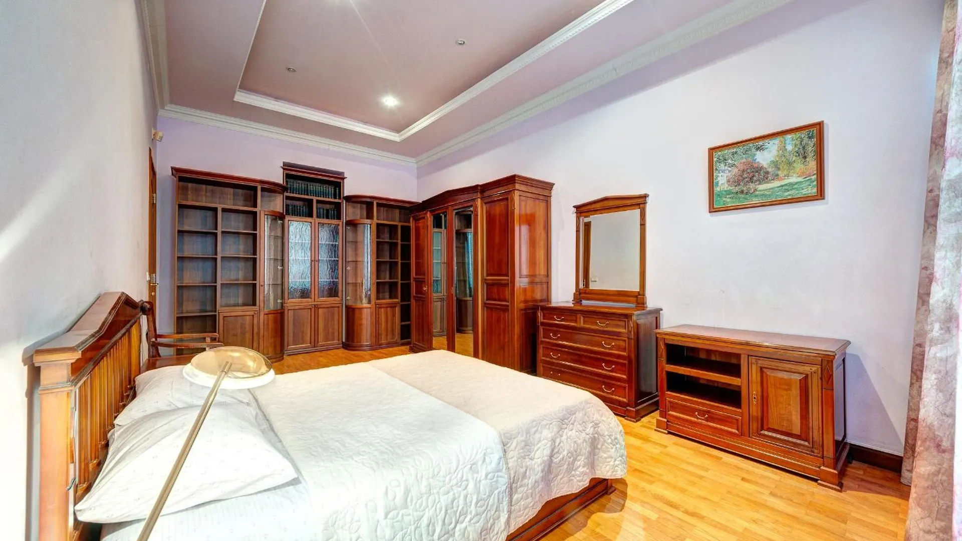 Апартаменти 3-Кімнатні В Центрі Києва, М. Площа Українських Героїв Kyiv Apartment